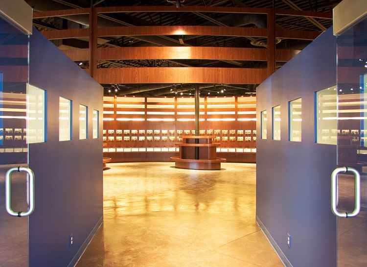 Jerry's Nut House entryway